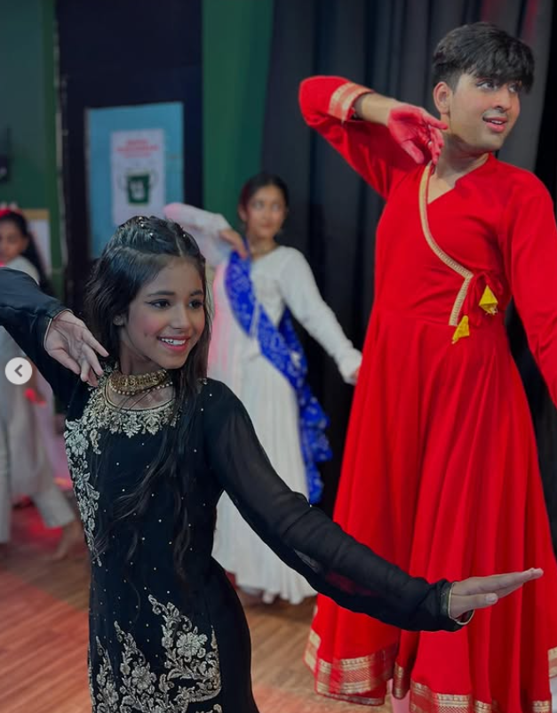 Groovers' Dance and Fitness studio for Bollywood & Freestyle | New Colony Sector 7 Gurgaon
