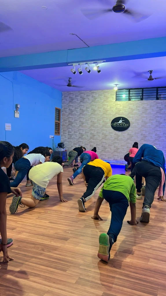 Groovers' Dance and Fitness studio for Bollywood & Freestyle | New Colony Sector 7 Gurgaon