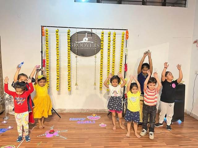 Groovers' Dance and Fitness studio for Bollywood & Freestyle | New Colony Sector 7 Gurgaon - ActivityKidz