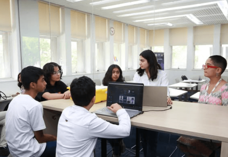Coding and Design Thinking Workshops for Kids by STEAM Varsity | Sector 14 Gurgaon - ActivityKidz