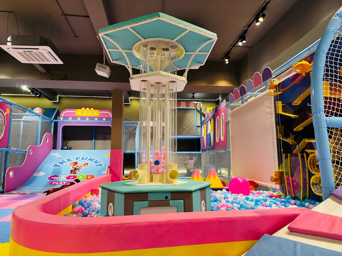 The Funny Mouse Indoor Play Area | Near Ambience Mall Gurgaon