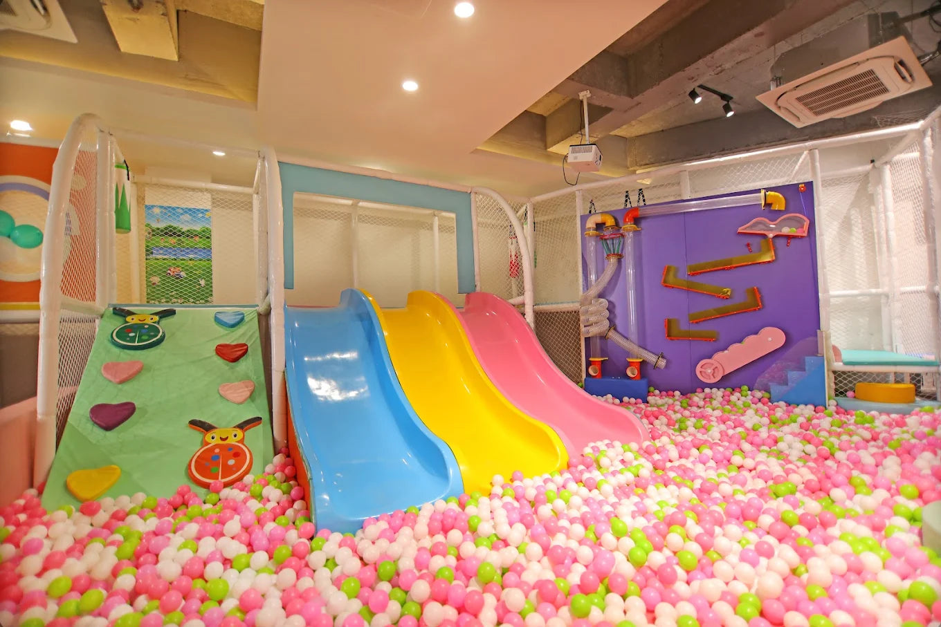 Tic Tac Toe Indoor Play Area | Sector 8 Gurgaon (Temporarily Closed)
