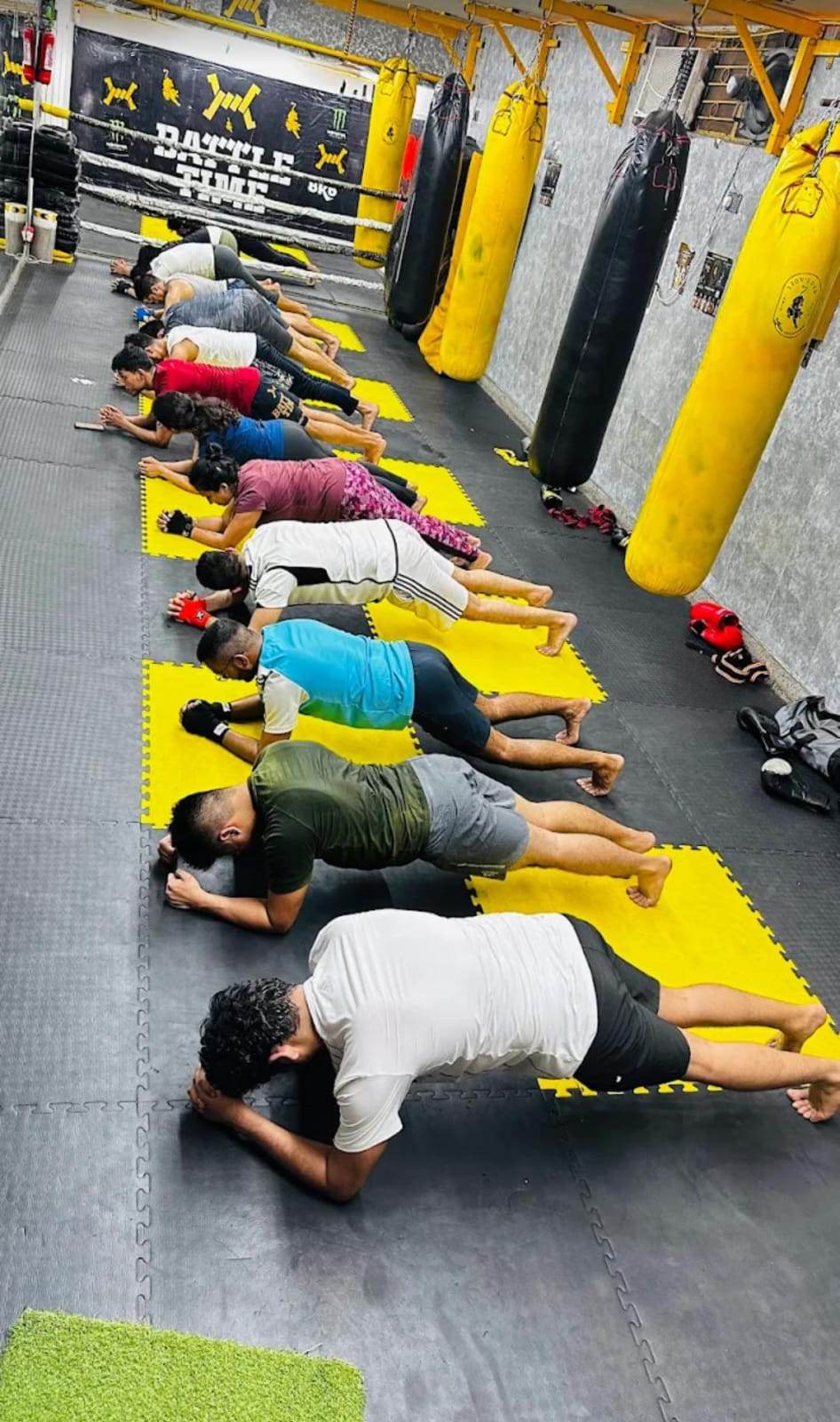 Lion's Den Fight Club for MMA Boxing Kickboxing Training | Sector 23 Gurgaon - ActivityKidz