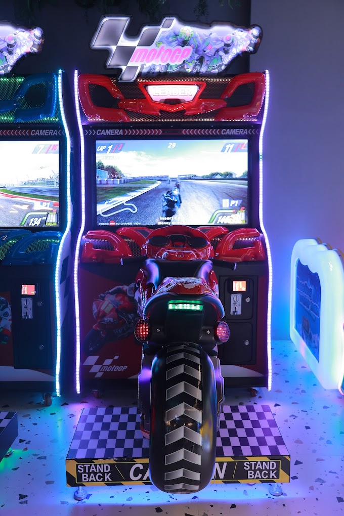 1 Level Up Arcade Game Zone |  DLF Phase 1 Sector 26A Gurgaon