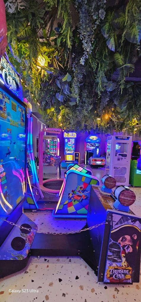 1 Level Up Arcade Game Zone |  DLF Phase 1 Sector 26A Gurgaon