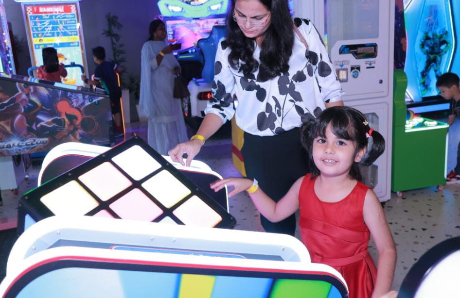 1 Level Up Arcade Game Zone |  DLF Phase 1 Sector 26A Gurgaon