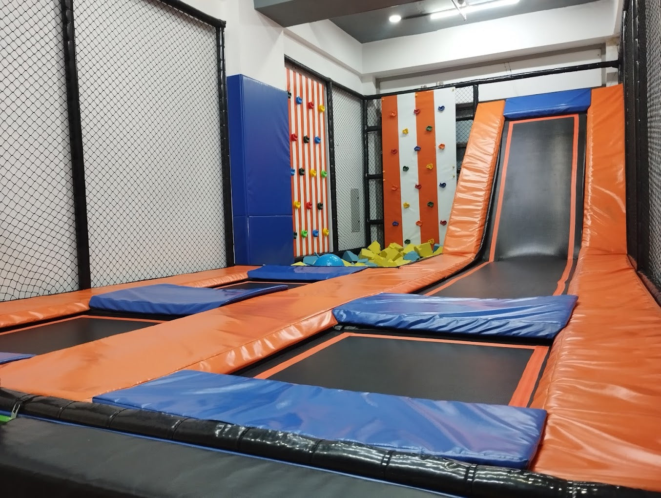 Bumble Tumble Indoor Play Area | M3M Urbana Mall Sector 67 Gurgaon