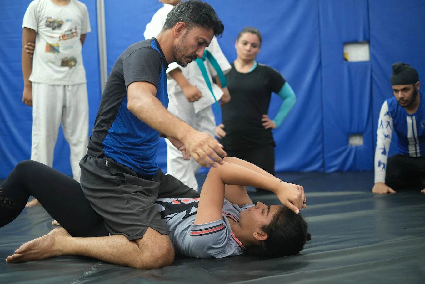 KOH コンバット ホール | 空手 キックボクシング MMA | グルガオンのフダ マーケット近く