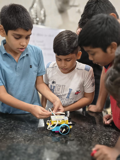 Coding and Design Thinking Workshops for Kids by STEAM Varsity | Sector 14 Gurgaon