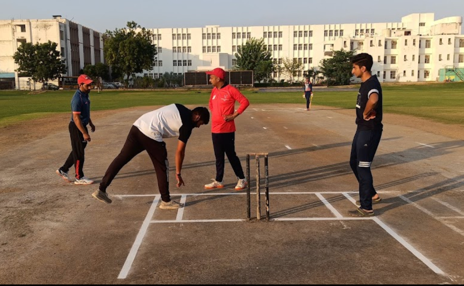 Future Forward Sports (iSmash) | Badminton Football Cricket Tennis | Sector 34 Gurgaon - ActivityKidz