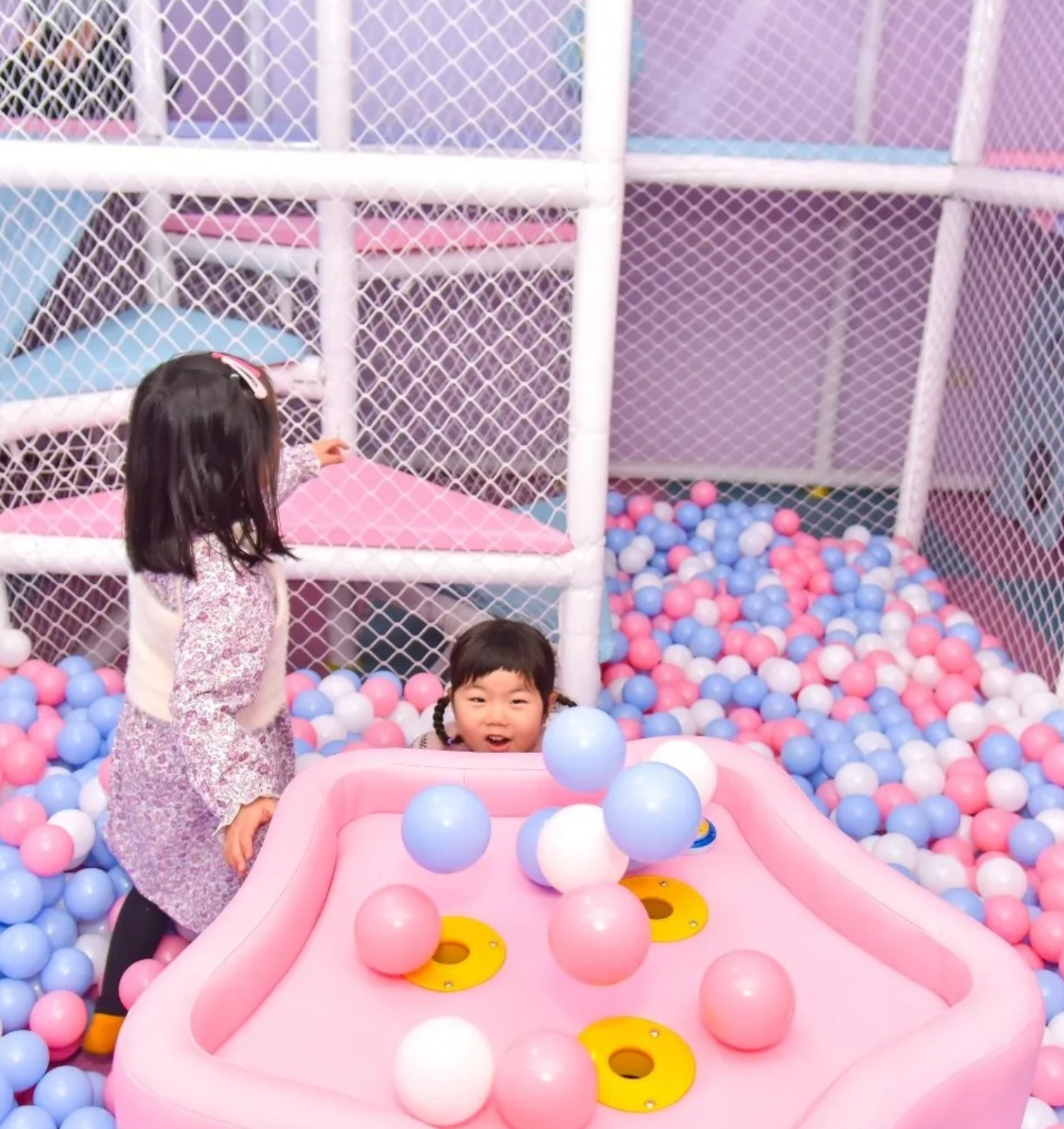 Happy Hive by Celesta Fiesta | Indoor Play Area | DLF Phase 1 Gurgaon - ActivityKidz