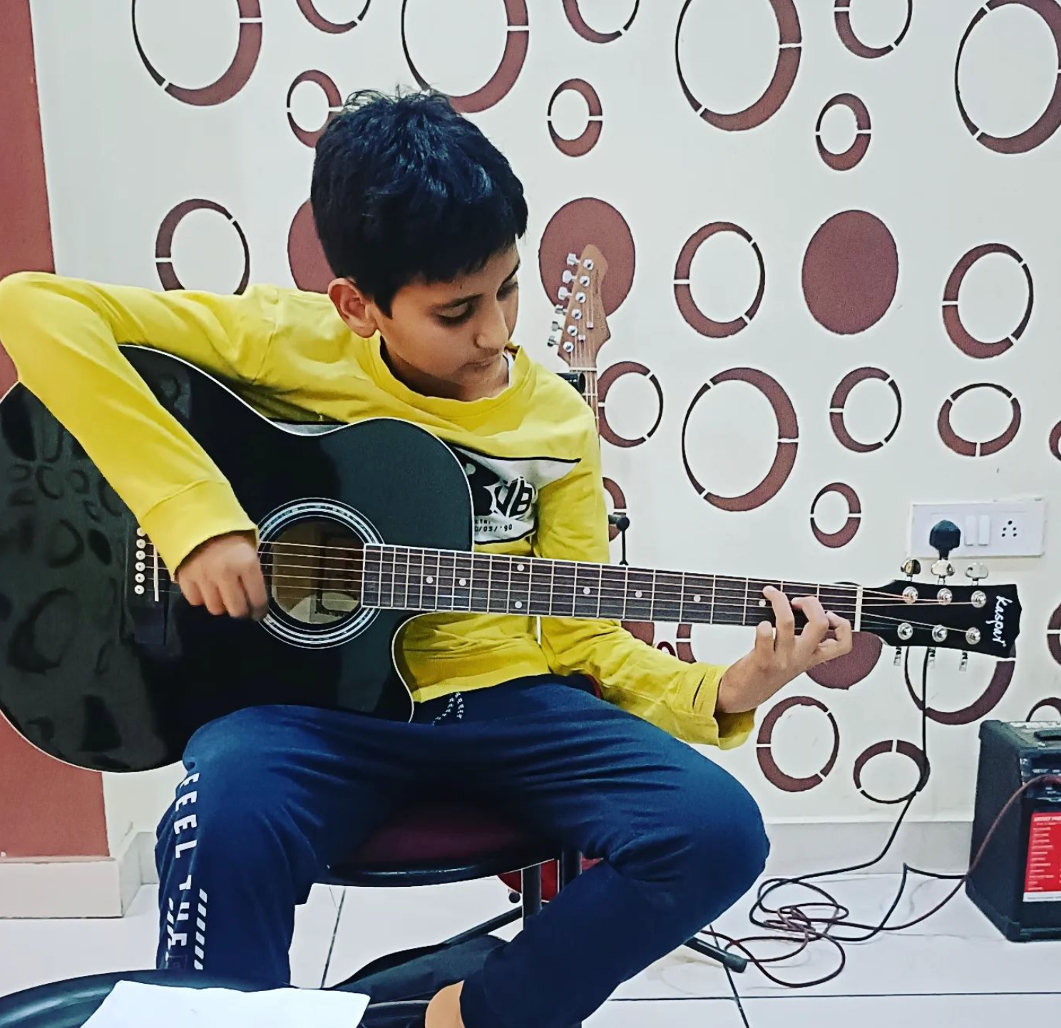 Magic of Chords | Guitar Ukulele Sitar Keyboard | Sector 12 Gurgaon - ActivityKidz