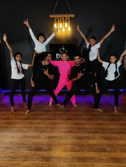 Dolly's dance academy for Bollywood Freestyle Classes | DLF Phase IV Sector 28 Gurgaon