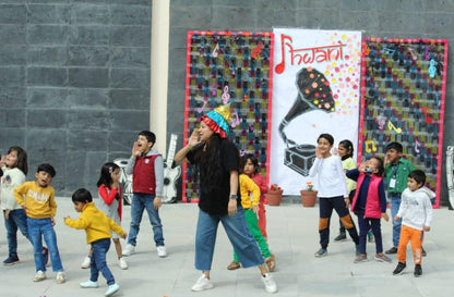 Dolly's dance academy for Bollywood Freestyle Classes | DLF Phase IV Sector 28 Gurgaon