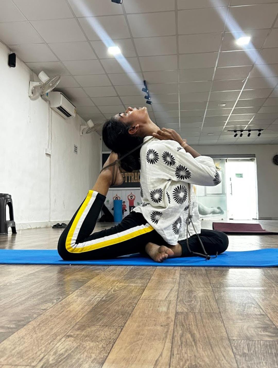 ダンス、ヨガ、瞑想のための Flex n Fit スタジオ | Vatika India Next Sector 82 Gurgaon