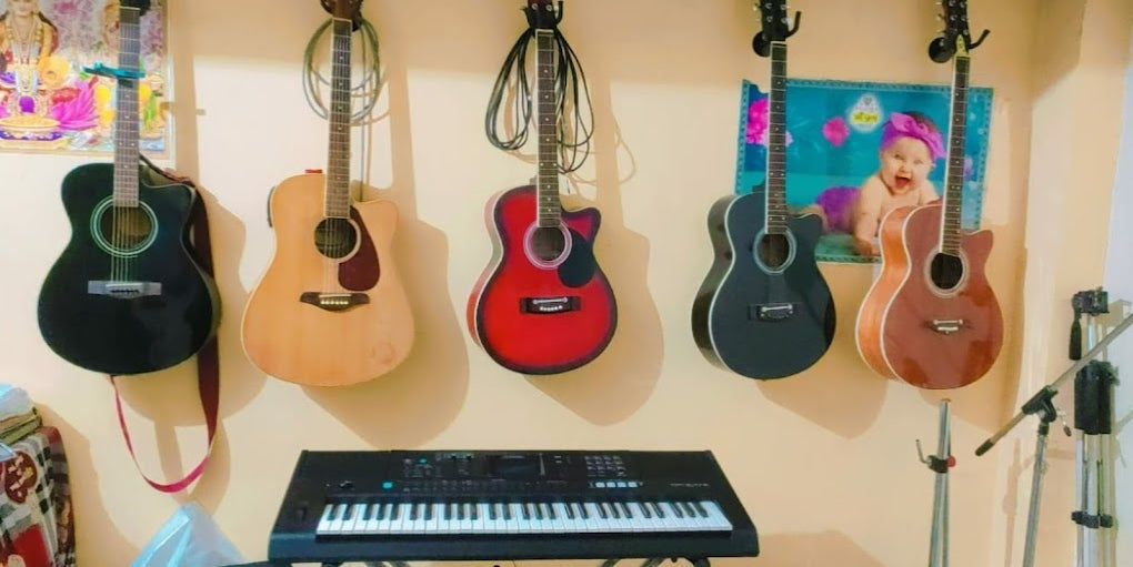 Acoustic Musical Classes for Guitar Piano | Sector 22 Gurgaon