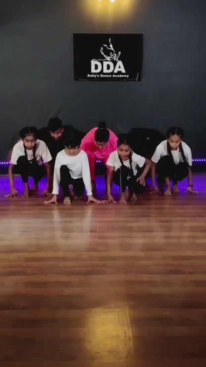 Dolly's dance academy for Bollywood Freestyle Classes | DLF Phase IV Sector 28 Gurgaon
