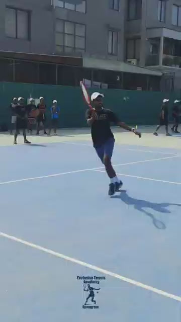 エクスクルーシブ スポーツ アカデミー | テニス | DLF フェーズ 5 グルガオン